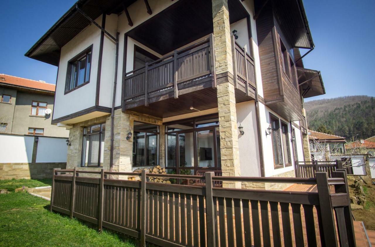Villa Pri Shtarkela Brodilovo Buitenkant foto